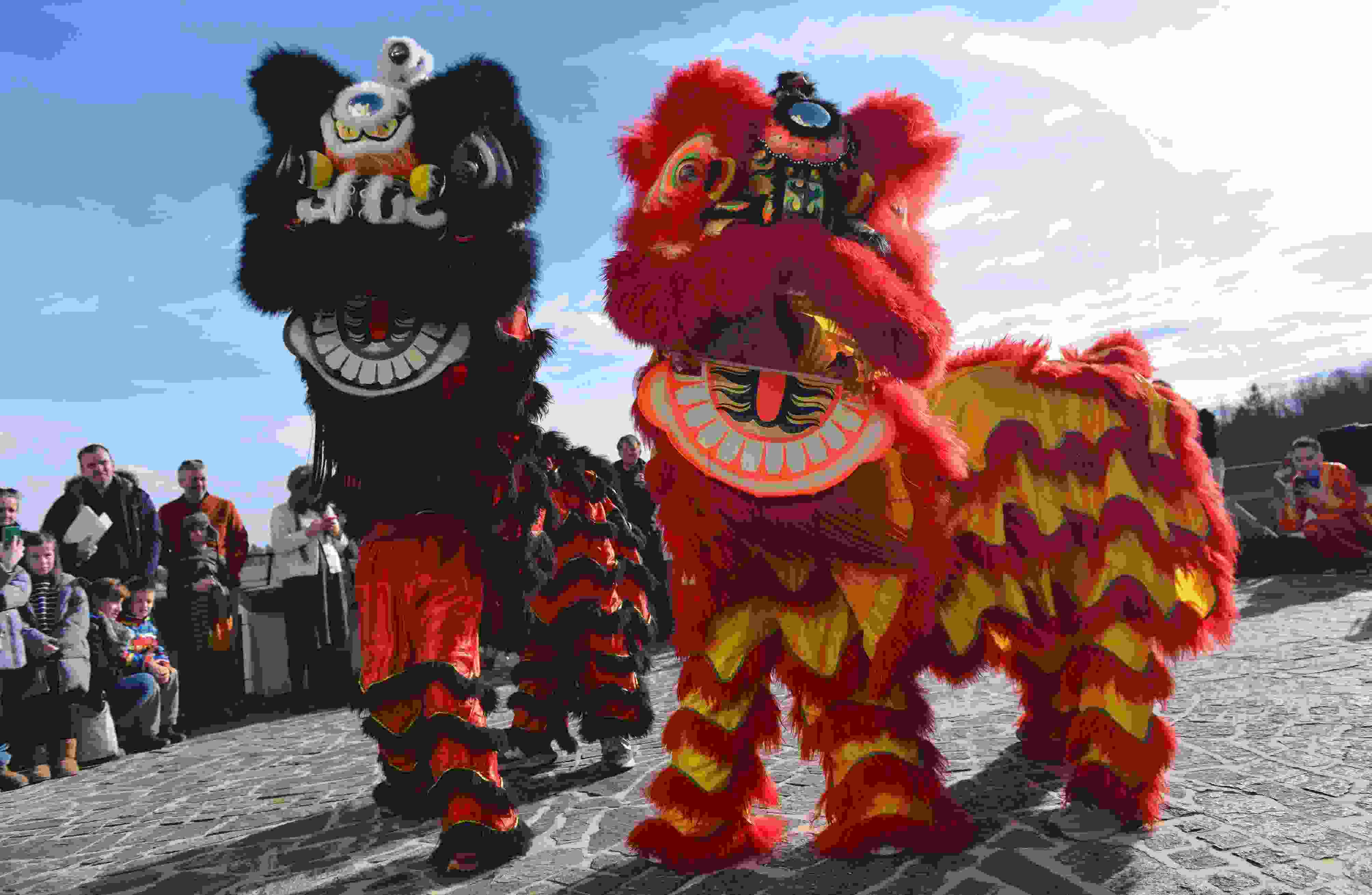 △當(dāng)?shù)貢r間2024年2月4日，克羅地亞克拉皮納，薩格勒布大學(xué)孔子學(xué)院舉辦一系列活動，迎接中國農(nóng)歷龍年春節(jié)。