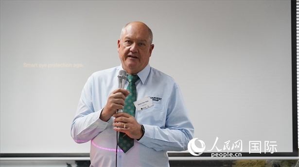 碩豐集團市場總監(jiān)迪恩·范·維克發(fā)言。人民網(wǎng) 張茜攝