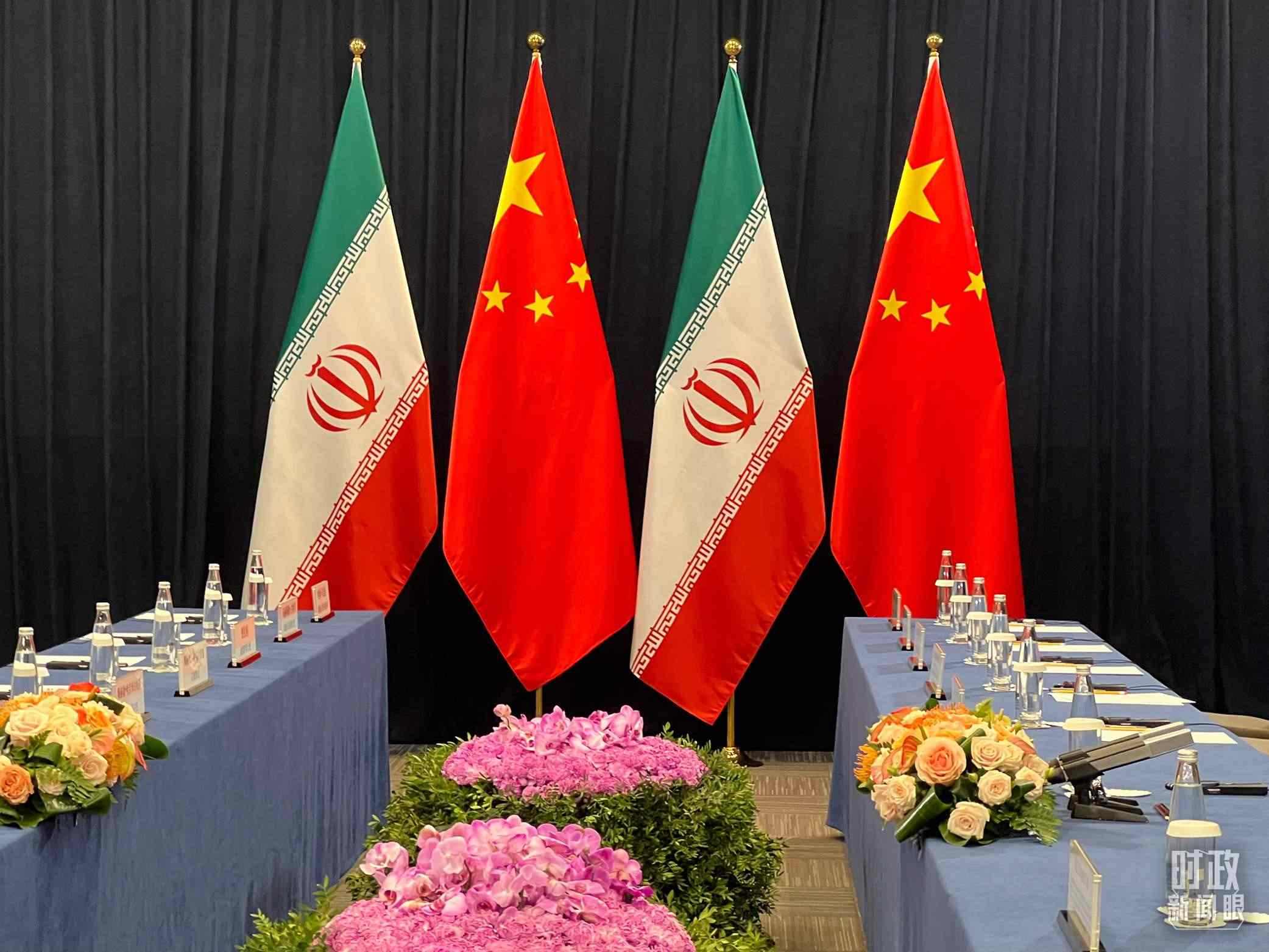 △ 中伊領(lǐng)導(dǎo)人會見開始前的現(xiàn)場。（總臺央視記者楊新禹拍攝）