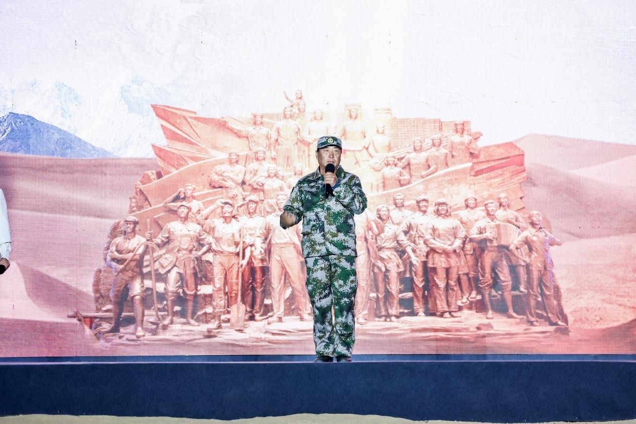 馬軍武在“何以中國(guó)·五星出東方”網(wǎng)絡(luò)主題宣傳活動(dòng)現(xiàn)場(chǎng)演講。人民視頻供圖