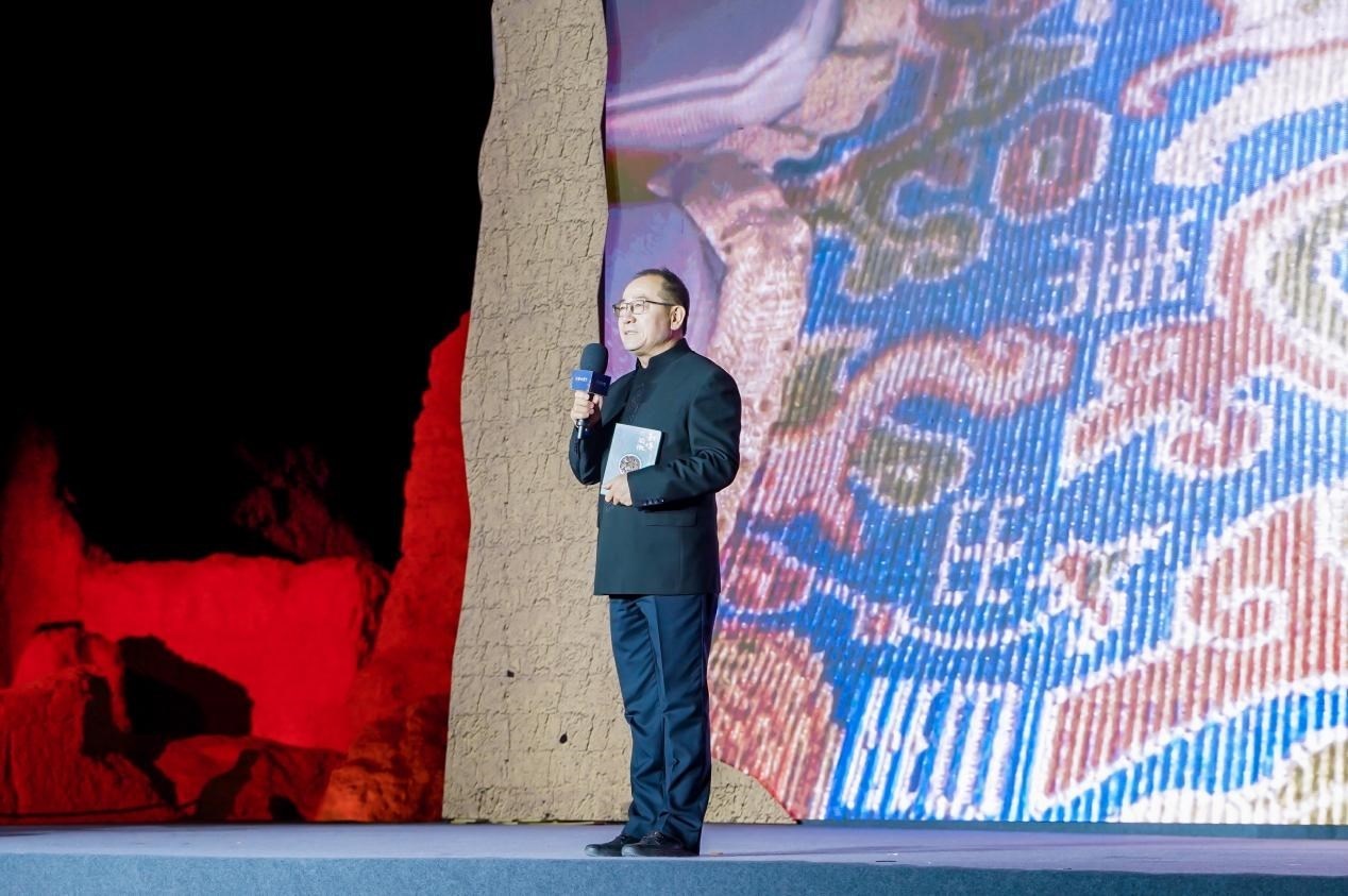 于志勇在“何以中國(guó)·五星出東方”網(wǎng)絡(luò)主題宣傳活動(dòng)現(xiàn)場(chǎng)演講。人民視頻供圖