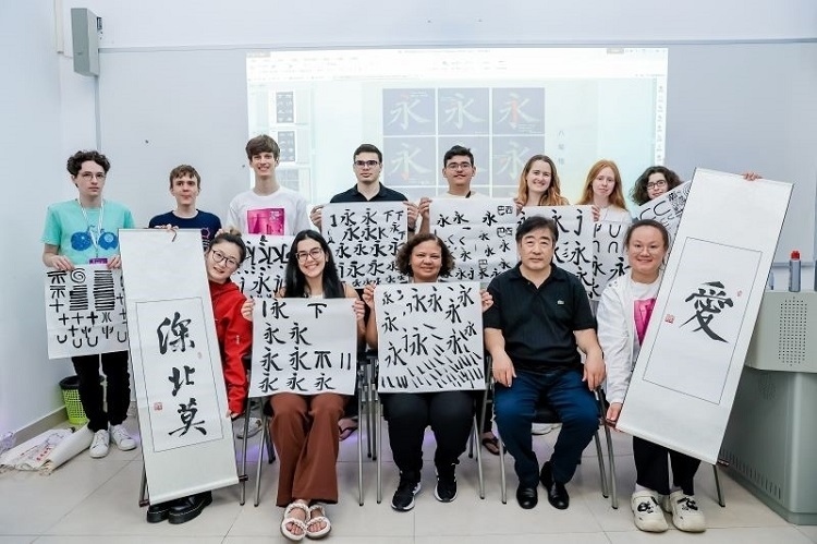 深北莫舉行文化交流活動。深北莫供圖