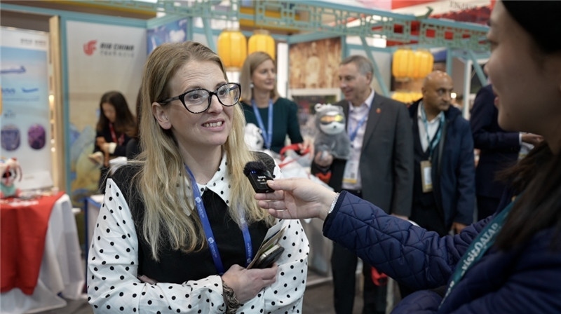 英格蘭約克旅游局局長薩曼莎·亨特接受采訪。 吳若鳴攝