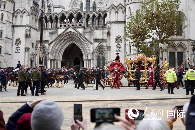 2024倫敦金融城市長(zhǎng)就職巡游現(xiàn)場(chǎng)。吳若鳴攝
