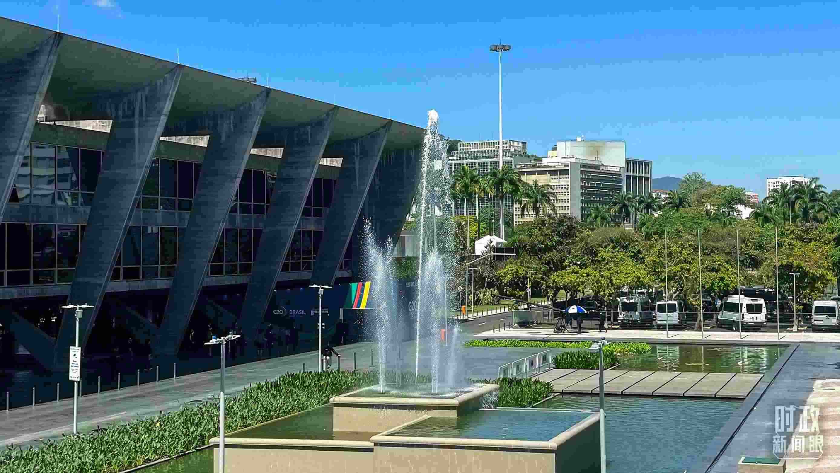 △G20峰會舉辦地，巴西里約熱內(nèi)盧現(xiàn)代藝術(shù)博物館。（總臺央視記者趙怡彬拍攝）