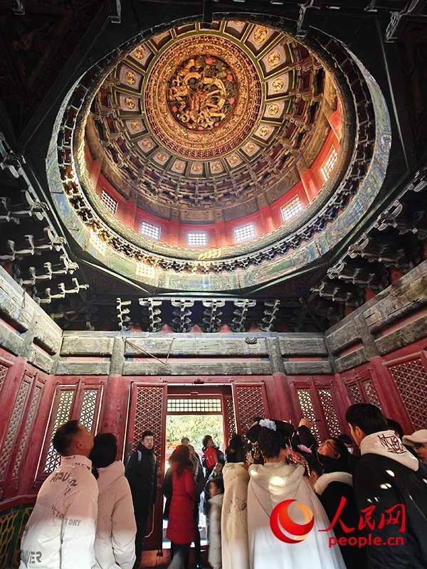 2025年1月，游客正在故宮博物院參觀。人民網(wǎng)記者 韋衍行攝