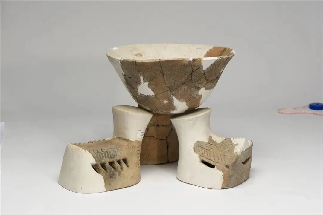 陶缽支座組合。國博供圖