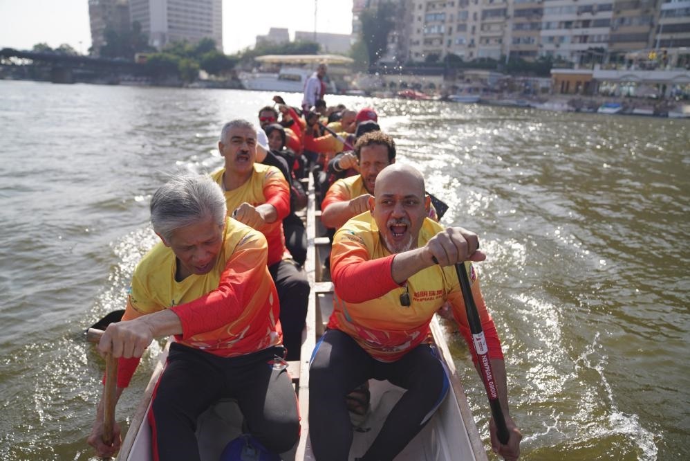 活動(dòng)現(xiàn)場(chǎng)龍舟競(jìng)技，共慶春節(jié)。開(kāi)羅中國(guó)文化中心供圖