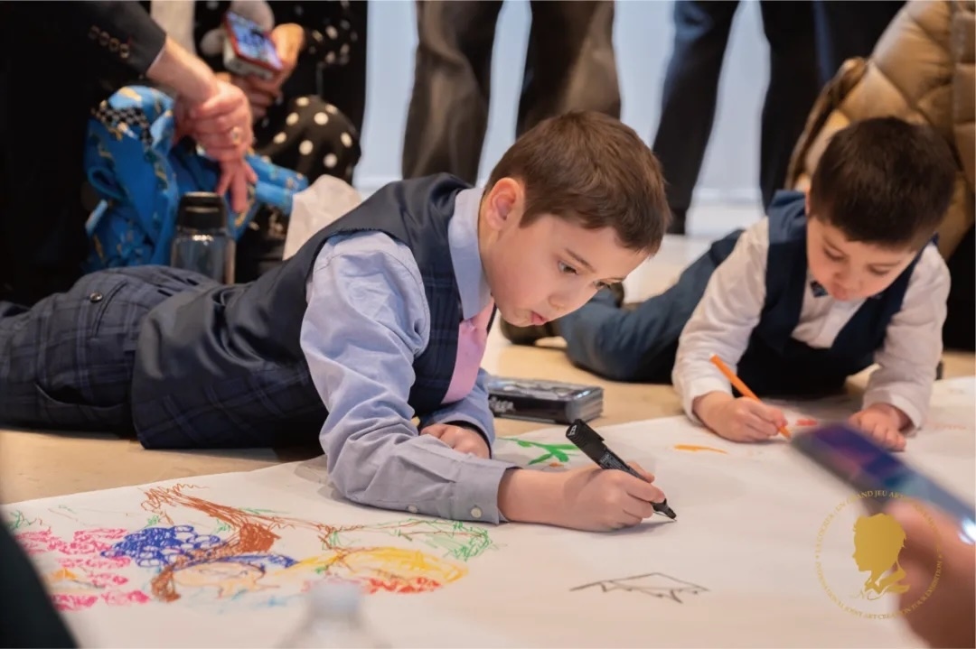 圖5：第三屆國際藝術(shù)聯(lián)創(chuàng)聯(lián)展盛大開幕。法中交流促進(jìn)會供圖