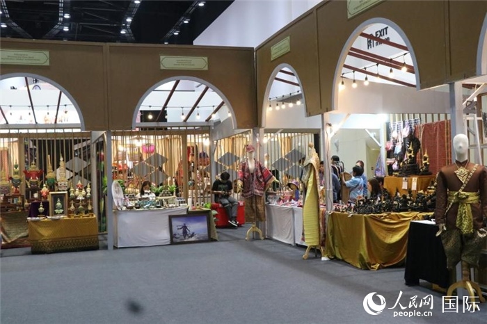 會(huì)議中心內(nèi)部展區(qū)。朱瀟逸攝