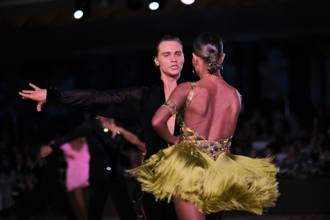 第七屆“克里姆林宮杯”國標(biāo)舞錦標(biāo)賽現(xiàn)場。于子恒攝