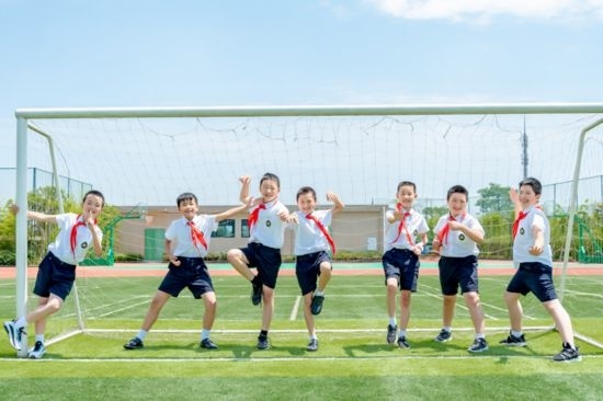 重慶高新區(qū)學(xué)子。