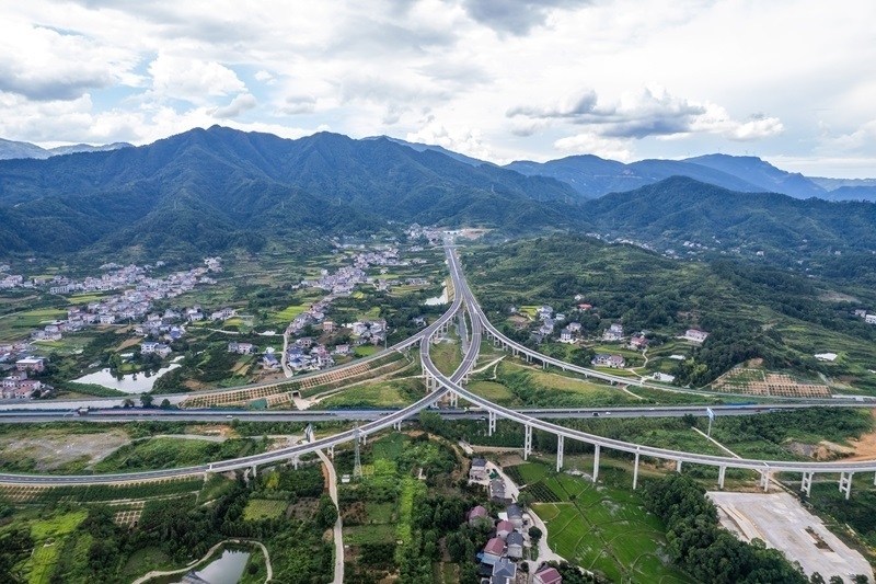 確?；緦崿F(xiàn)社會主義現(xiàn)代化取得決定性進(jìn)展——寫在黨的二十屆四中全會召開之際